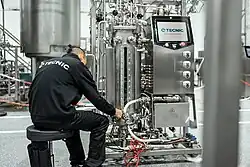 Working with a bioreactor during upstream processing