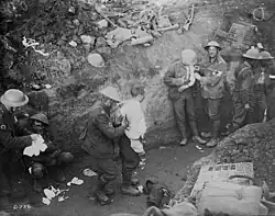 Canadian soldiers in trenches, Somme (1916)