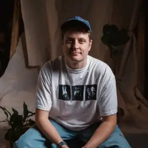 Mumbo_Jumbo_IRL.jpg: Infobox image for Mumbo Jumbo the person in Minecraft