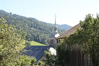 The church of Saint-Laurent, in Les Villards-sur-Thônes-Profil
