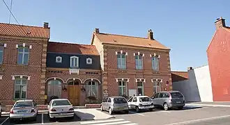 The town hall of Hallines