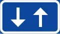 Two-way traffic on cycle and moped track