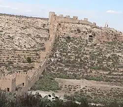 The ancient walls of Jayrán