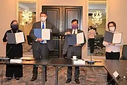 American Institute in Taiwan managing director Larson, Under Secretary of State Keith Krach, Taiwan's Minister of Economic Affairs Chen Chern-chyi, and Taiwan's de facto ambassador Bi-khim Hsiao.