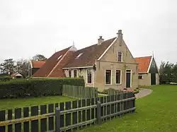 Farmhouse in Lies