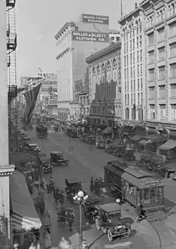 Broadway 600 block, east side, 1923