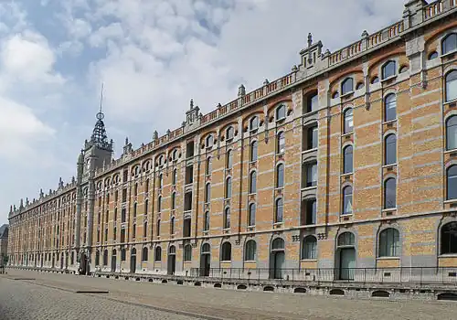 The Royal Depot&nbsp;[fr] of Tour & Taxis seen from the Avenue du Port/Havenlaan's side