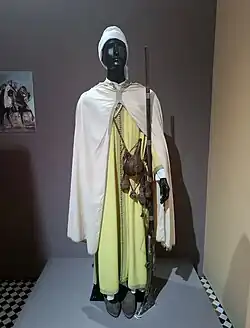 Moroccan djellaba with selham mekhzani from the 19th century.