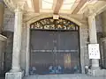 The cathedral's main doorway