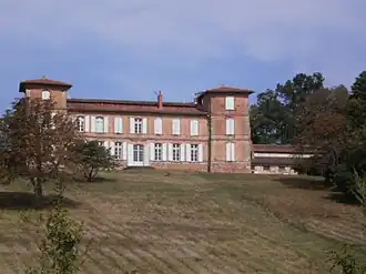 The chateau in Mourvilles-Basses