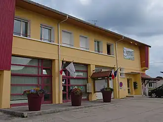 The town hall in Chaux-des-Prés