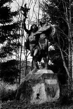 Coming of the White Man (1904), Washington Park, Portland, Oregon. Chief Multnomah observing the Oregon Trail.