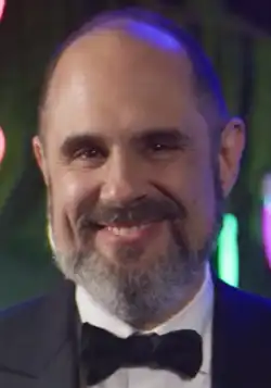 Craig Mazin smiling