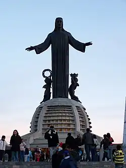 Image 60Cerro del Cubilete ("Dice Cup Hill"). At the top of the hill is the Cristo Rey (Christ the King) statue. (from Culture of Mexico)