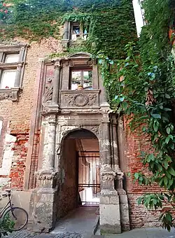 Portal.