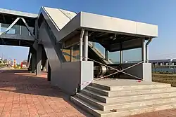 Exit B2