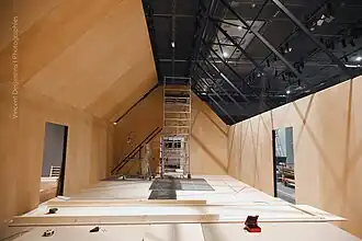 25 February 2011