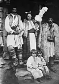 Peasant family in Meria (1911)