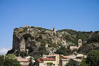 Mornas and its fort
