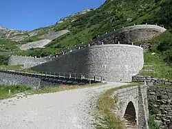 Tremola road