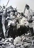 Citizens help trapped and wounded
