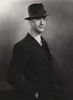 Hans Mossel, 1937.