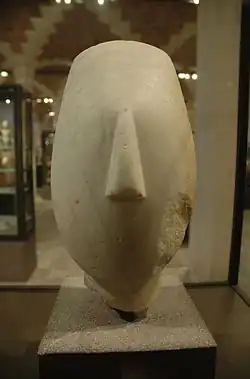 Head of a female figure, Spedos type, rr culture (EC II, 2700–2300 BCE; Louvre)