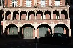 Arcades.