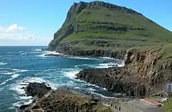 Hvalbiareiði, the southern eidi of Hvalba and Grímsfjall (mountain).