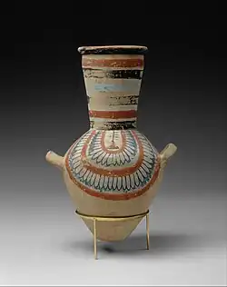 Beige jar with painted floral decoration