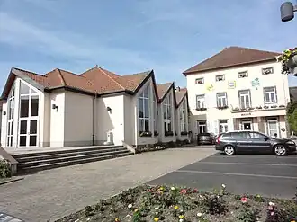 The town hall in Langatte