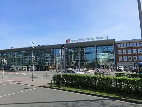 Hauptbahnhof, Centre