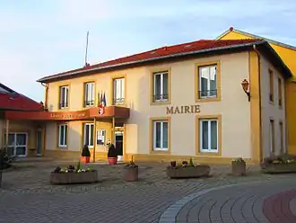 The town hall in Illange