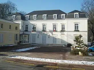 The town hall in Saint-Michel-sur-Orge