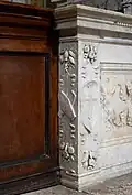 Detail of the marble parapet