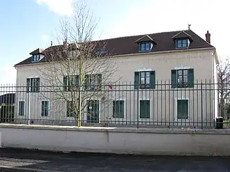 The town hall in Poincy