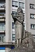 Monument to the woman of the emigrant