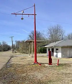 Abandoned gas station in Prairie
