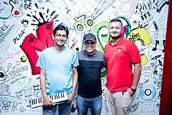 Topu (middle)