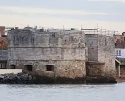Photo of the round tower (and the 18 gun battery) viewed from gosport