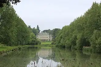Shotover Park and pond