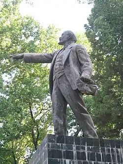 Statue of Lenin