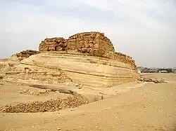 A photograph of Khentkaus I's stepped tomb