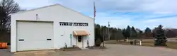 Town hall on Wis-82