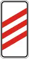 Countdown beacon to railroad crossing on right side of road (240 meters to crossing)