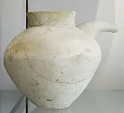 Uruk period vase. Terracotta, ca. 3500–2900 BC. From Telloh, ancient city of Girsu. Louvre Museum.