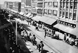 West side of the 300 block, 1905