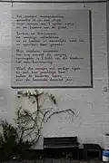 The wall poem Spelende meisjes in Leiden